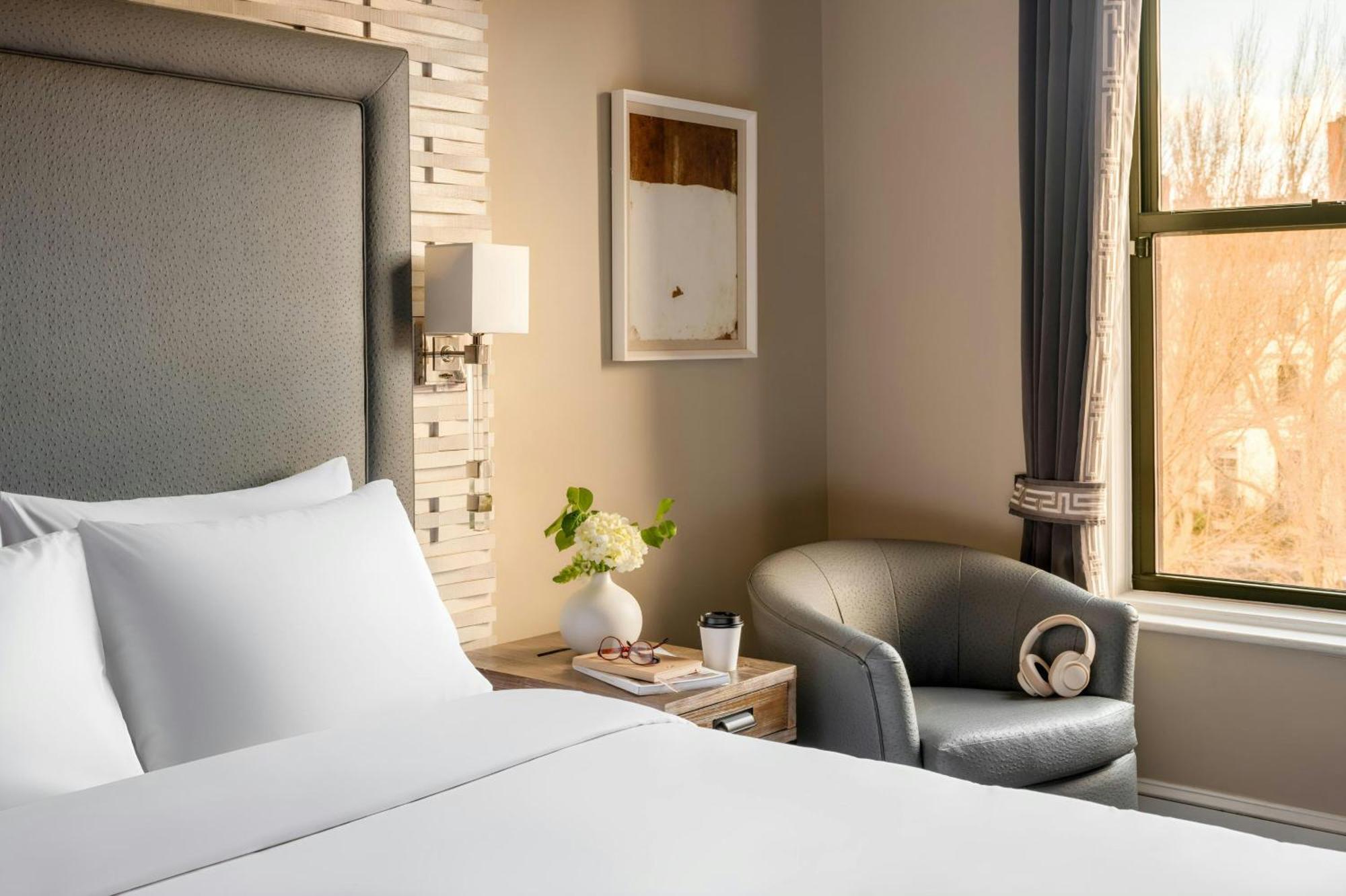 No. 284 Back Bay Hotel, Sonder By Marriott Bonvoy Бостон Экстерьер фото