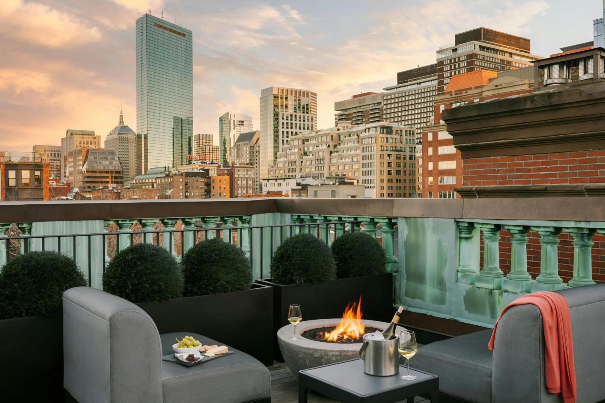 No. 284 Back Bay Hotel, Sonder By Marriott Bonvoy Бостон Экстерьер фото